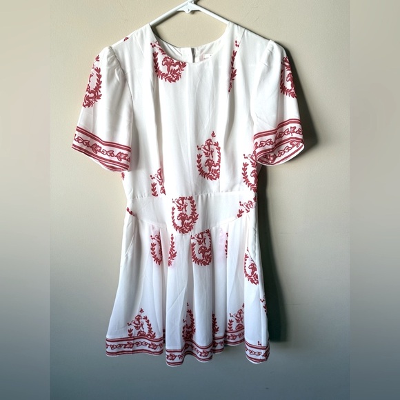 Tularosa White and Red Puff Sleeve Sundress - Picture 4 of 5